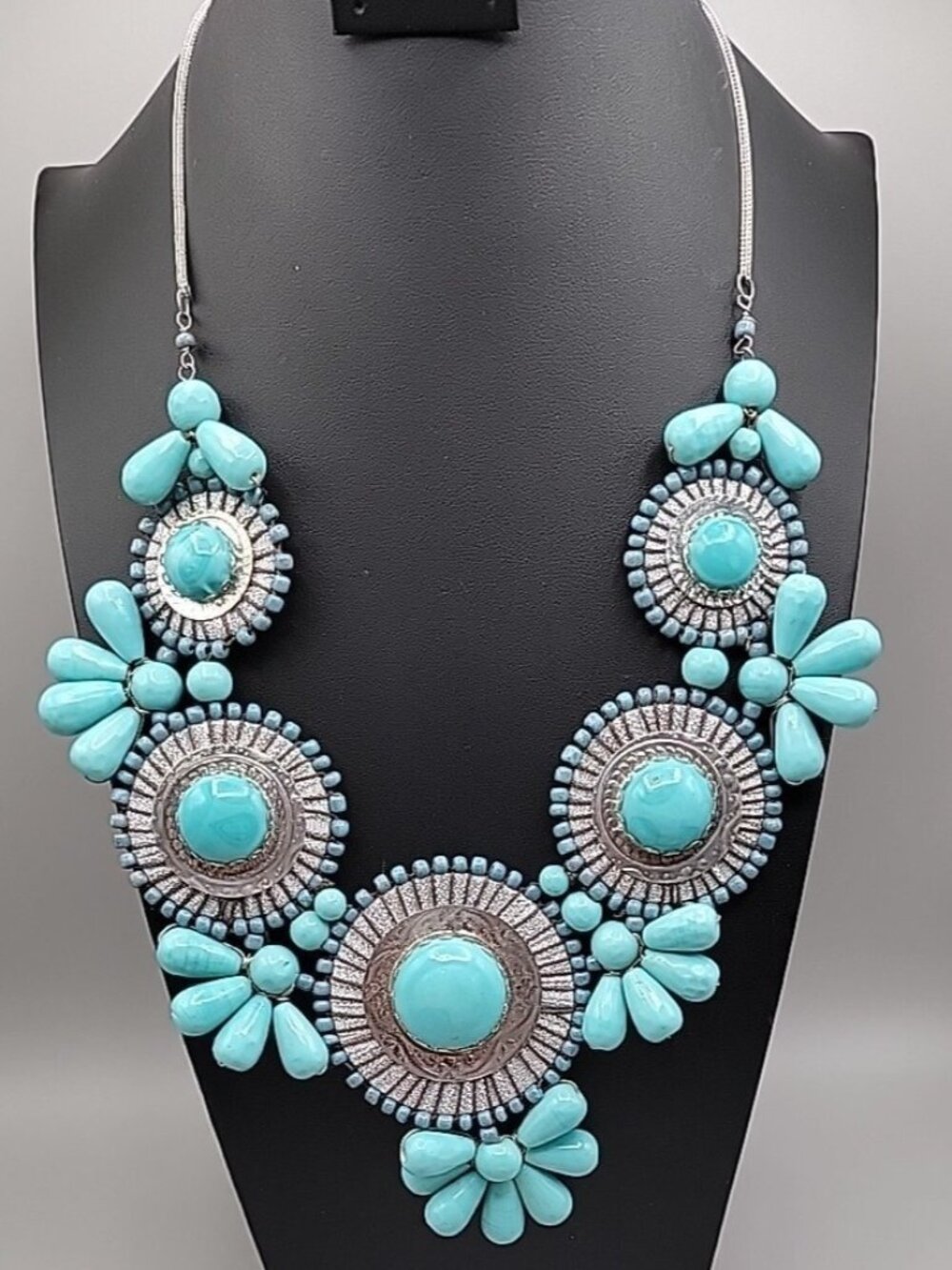 Vintage Schiff Boho Turquoise Blue Lucite Silver Tone Bib Statement Necklace 22"